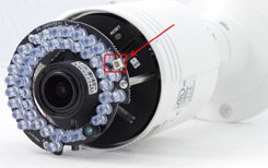 HikVision DS-2CD2632 vs. DS-2CD4232