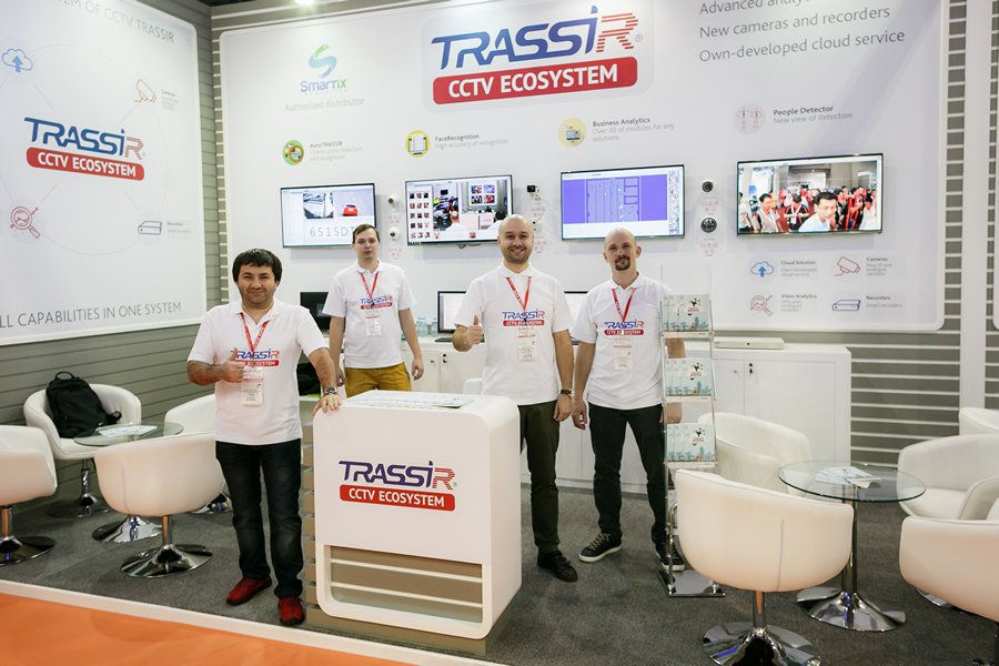 Сотрудники компании DSSL на выставке INTERSEC 2018 Сотрудники компании DSSL на выставке INTERSEC 2018