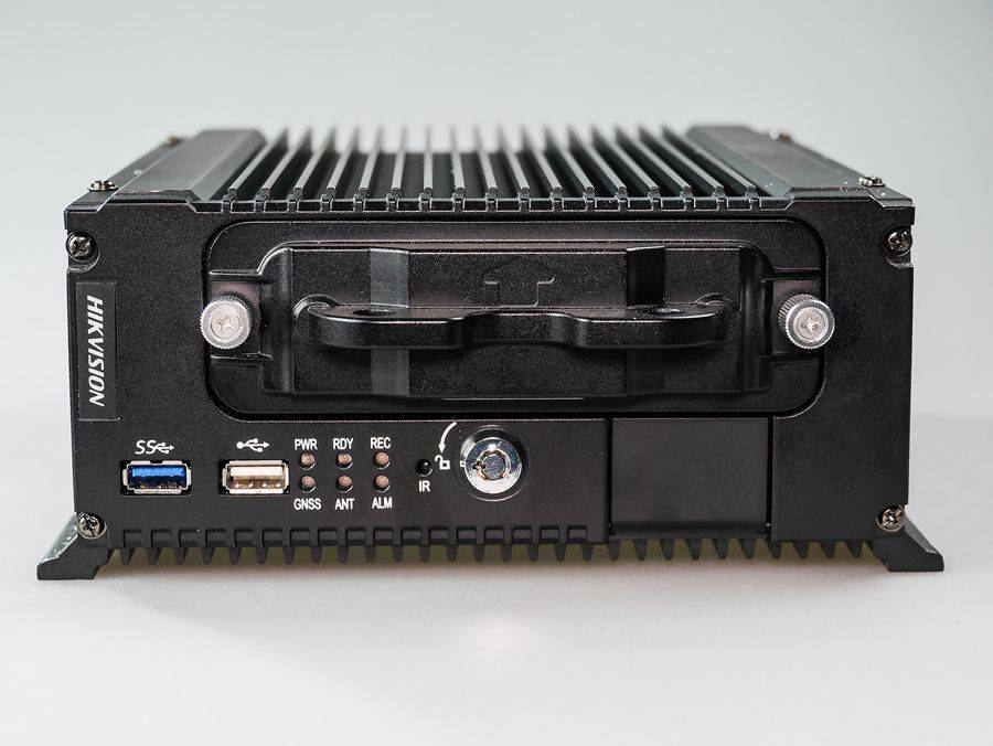 Транспортный видеорегистратор Hikvision DS-MP7508GLFWI Видеорегистратор для транспорта Hikvision DS-MP7508GLFWI