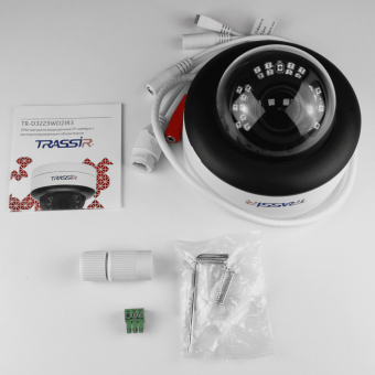 IP-камера TRASSIR TR-D3223WDZIR3